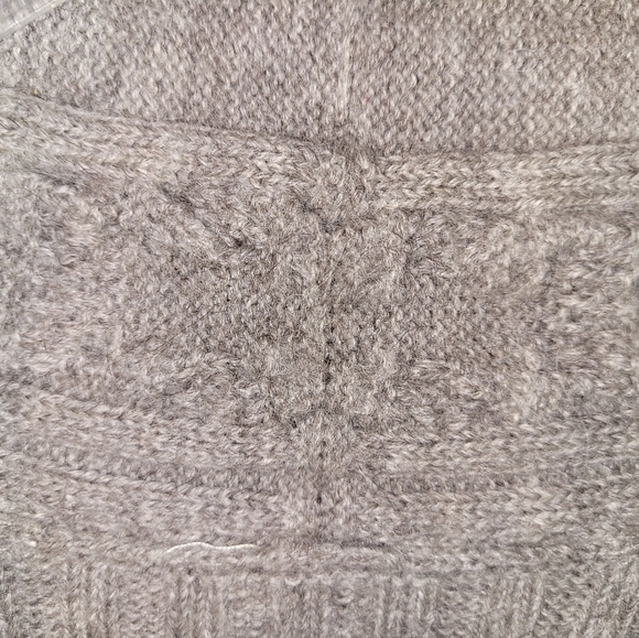 Hand made Versace deep V-neck sweater - Picture 2 of 6